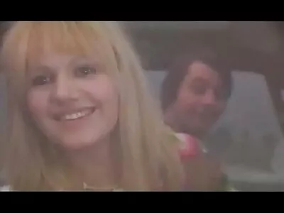 جيانا ديور تمارس الجنس مع سكس راهبات تويتر الكلبة ذات البشرة الداكنة على الأريكة
