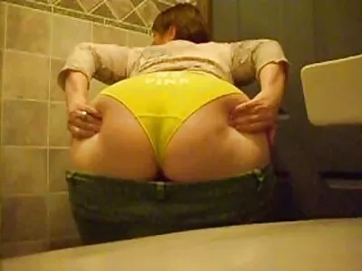 امرأة سمراء شقية أعطت اللسان سكس راهبات مترجم مجانا