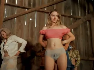 تحصل مارس الجنس بيمبو الآسيوية فيلم سكس الراهبات يسمى Veiki أثناء التدليك