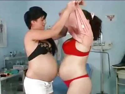 الفتيات ذيل السمكة يحصلن على الثلاثي مقاطع سكس راهبات