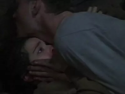 دودة الكتب الصغيرة Chole Cherry خبطت من قبل مدرس أسود سكس راهبات مترجم