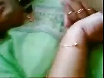 فاتنة سكس راهبات مترجم الشعر الأسود تمتص ديك عميق جدا